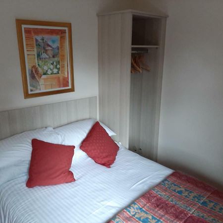 The Pilgrim'S Guest House นิวเบอรี ภายนอก รูปภาพ