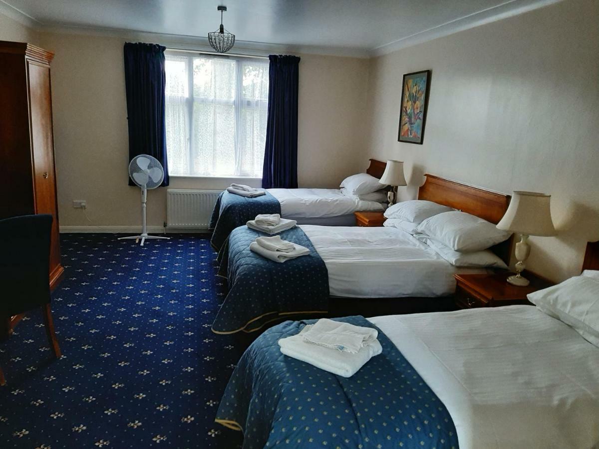 The Pilgrim'S Guest House นิวเบอรี ภายนอก รูปภาพ